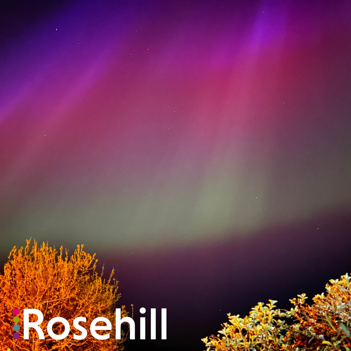 What an incredible night! We hope you all enjoyed the Northern Lights as much as we did. ✨
Here's our obligatory light photo. Show us yours and tell us where you were to experience this amazing natural phenomenon.🌌 #NorthernLights #MagicalNight #getoutofbed #maximumexposure
