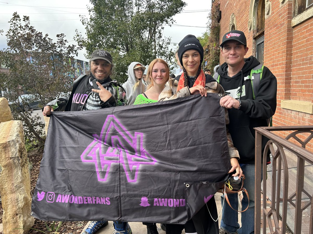 AW WonderFangs tweet media