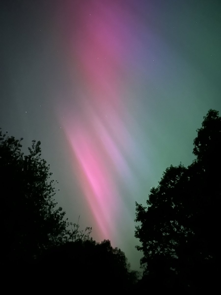 The aurora over Cwmllinau, Powys around 11:30pm last night. Mind blowingly beautiful