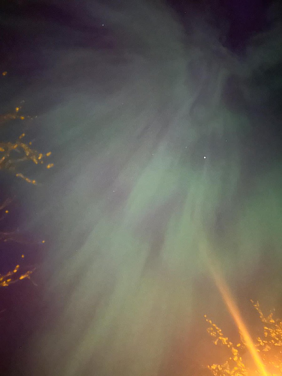 Pics of NORTHERN LIGHTS seen in the night sky at NANAIMO in Vancouver Island of BRITISH COLUMBIA in Canada. Clicked by by my younger daughter Nayana a few minutes ago there.