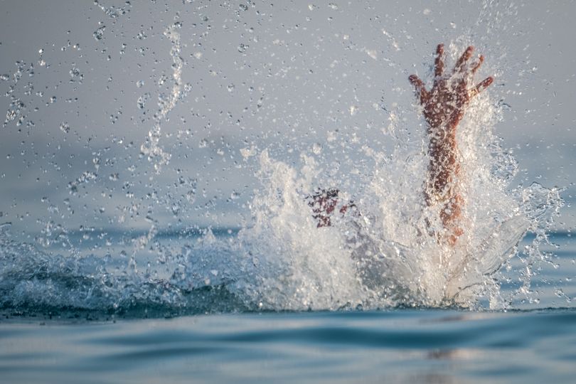 Cold water shock causes involuntary bodily reflexes, making it difficult for even experienced swimmers to exit the water.

If you enter the water unexpectedly, remember the advice from the <a href="/RNLI/">RNLI</a> and Float to Live.

If somebody is in trouble, call 999 and ask for the Coastguard