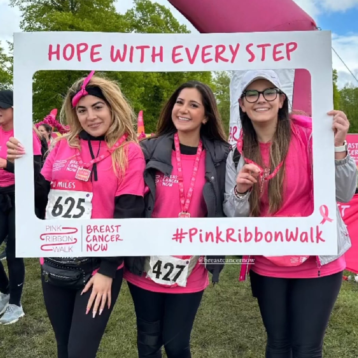 Retweet if you’re getting ready for the Pink Ribbon Walk at @blenheimpalace today! Don’t forget to tag us in your photos 📸