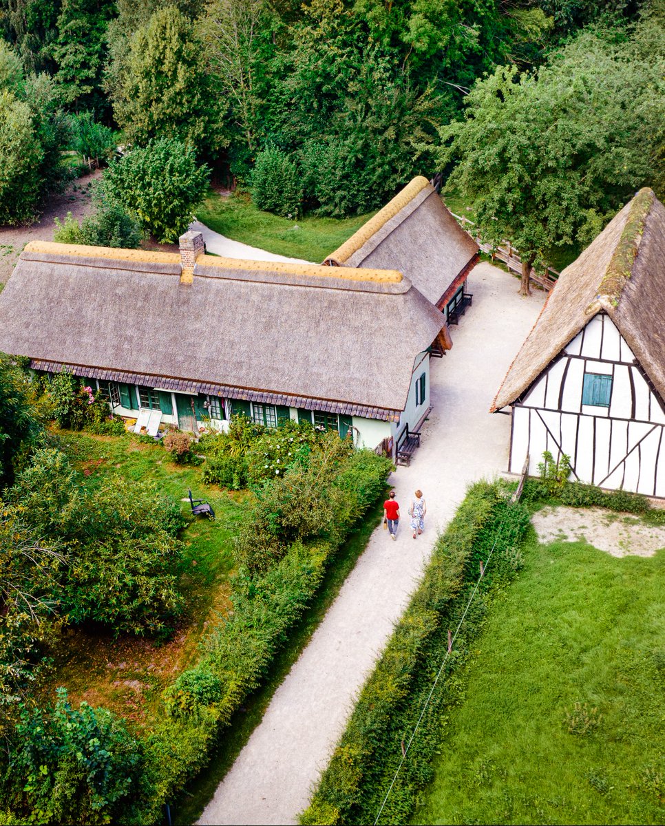 ☀️  C'EST OUVERT ! Les espaces naturels de la Métropole ont rouvert leurs portes il y a quelques jours. Rendez-vous au musée de Plein Air à Villeneuve d'Ascq (ici, en photos), à Mosaïc, le jardin des cultures situé à Houplin-Ancoisne ou encore aux Prés du Hem à Armentières ! 😎