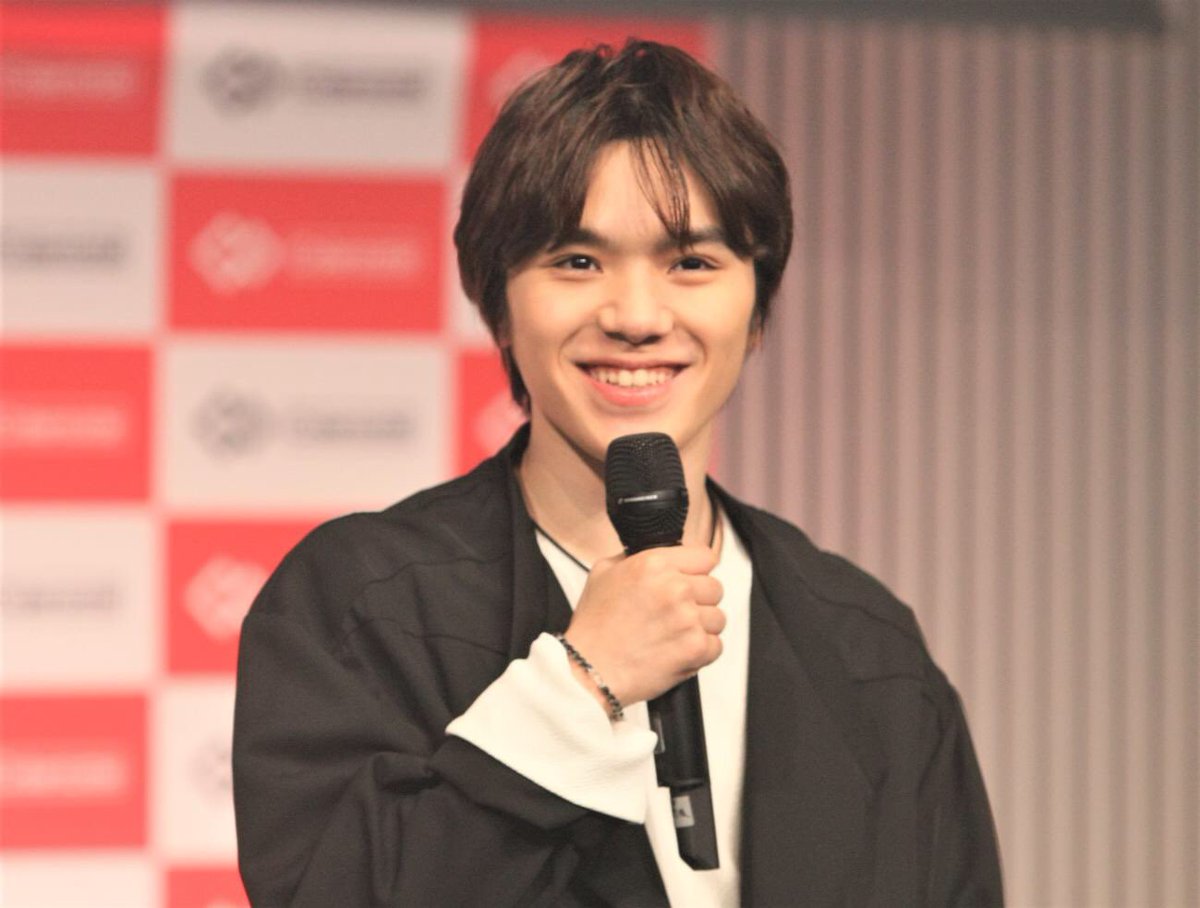 EQWIVQvagVuo6TZ's tweet photo. 宇野昌磨さんコラントッテイベントその3️⃣✨ https://t.co/x81mGjJUma
