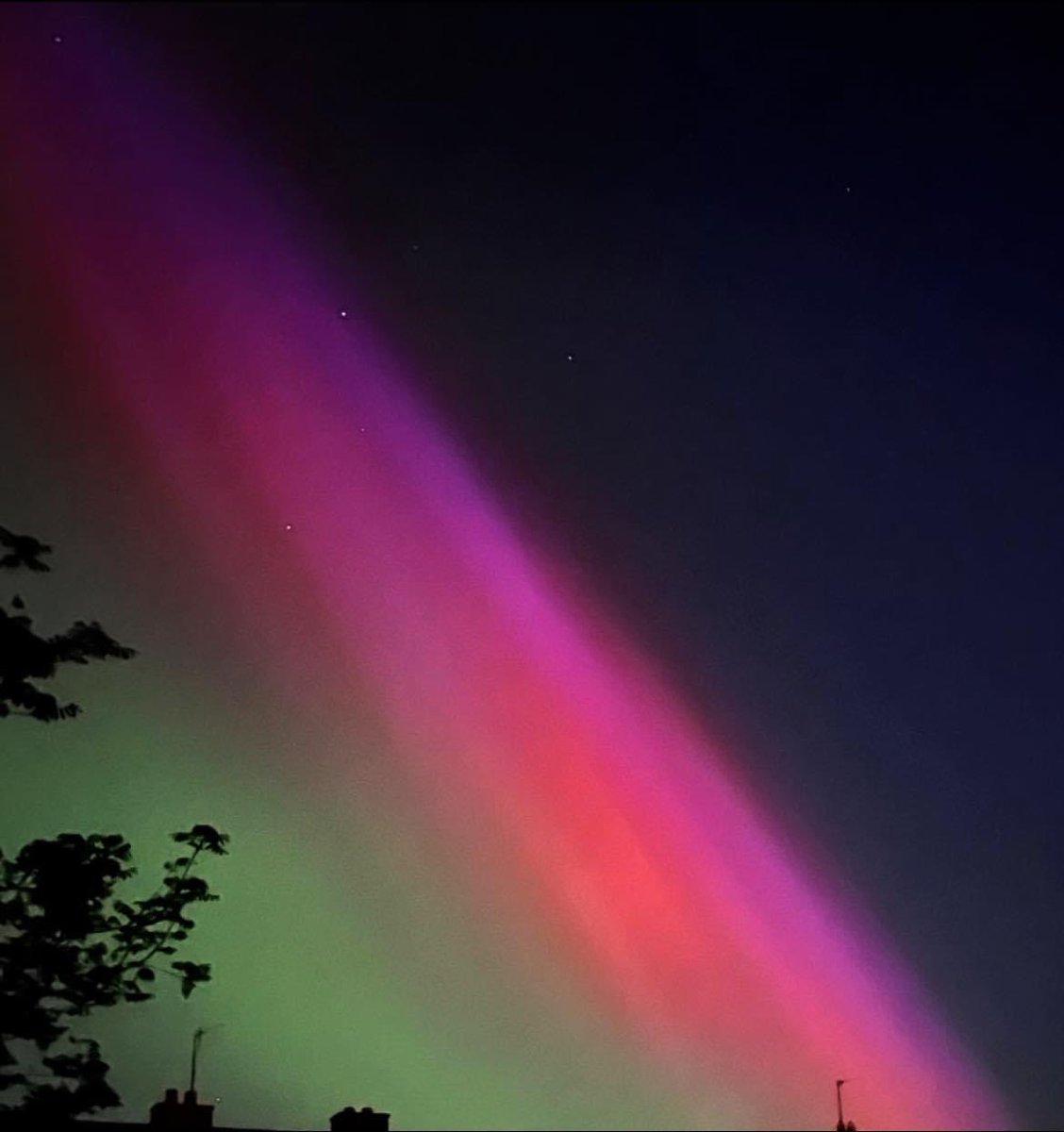 Did you see the #auroraborealis last night ? We would love to see your photos. Aurora displays occur when charged particles collide with gases in the Earth’s atmosphere around the magnetic poles.