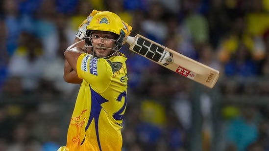 SHIVAM DUBE IS THE FASTEST INDIAN TO COMPLETE 100 SIXES IN IPL HISTORY 🫡

- 100 sixes from just 992 balls...!!!!