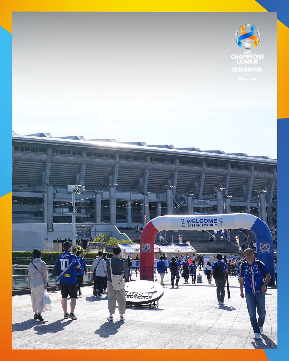 📸 Fans are getting ready for an #ACLFinal spectacle! #YFMvAIN