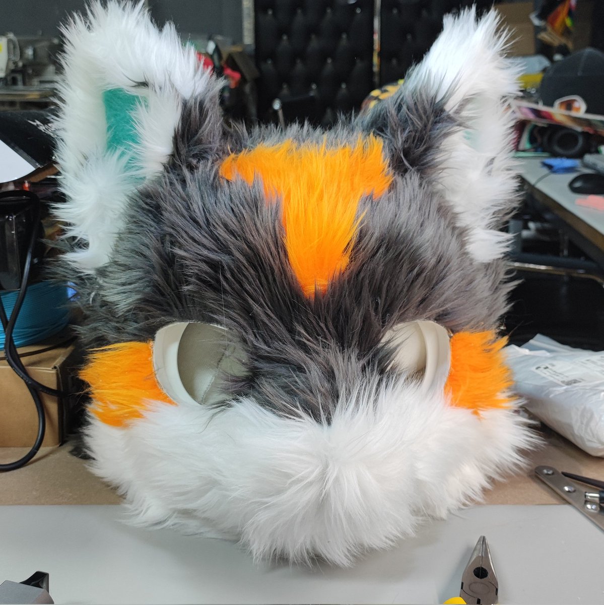 Wip! I have to work harder for my own life! 🤧
#fursuitmaker