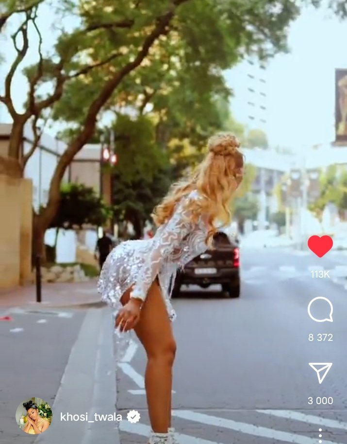 I need KR's to join in on this crosswalk challenge 🤭
Find a crosswalk near you and strut your sexy ass.
CROSSROADS WITH KHOSI TWALA
KHOSI TWALA THE TRENDSETTER
#KhosiTwala
#GreatestKhosiTwala