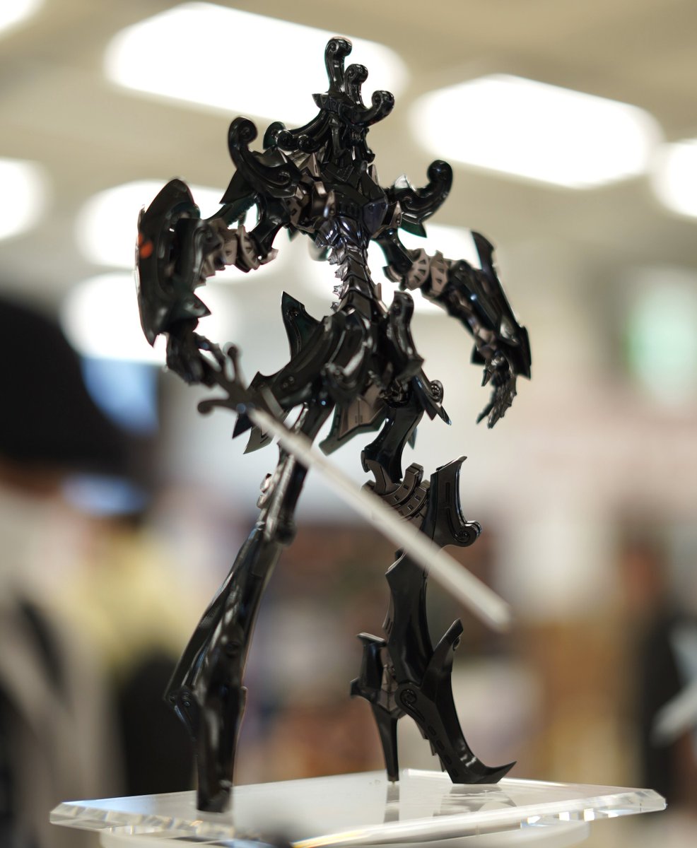 カイゼリンのポラモとダッカスのプラモの塗装見本。