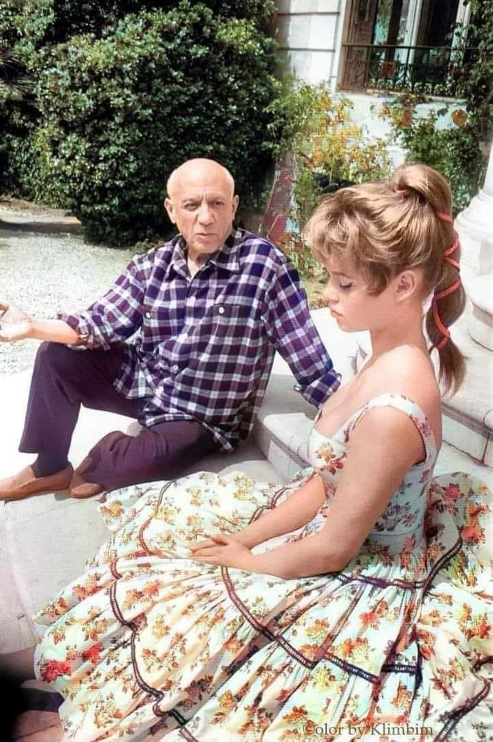Pablo Picasso and Brigitte Bardot (1956)❤️❤️❤️❤️❤️