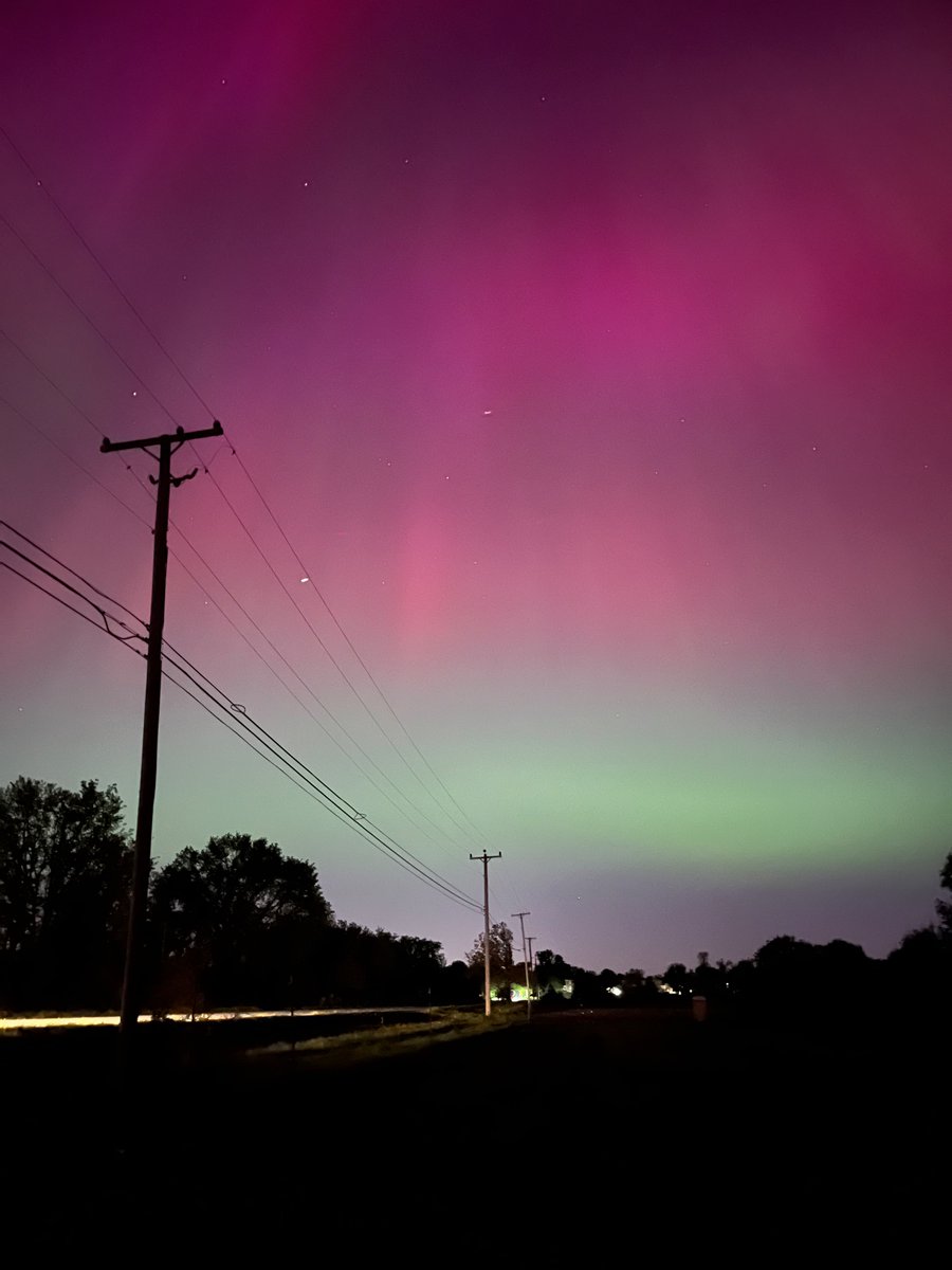 dnewms's tweet image. #aurora