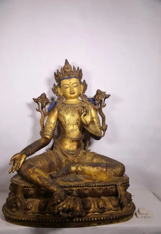 来自中国西藏的珍品--静息观音坐像。