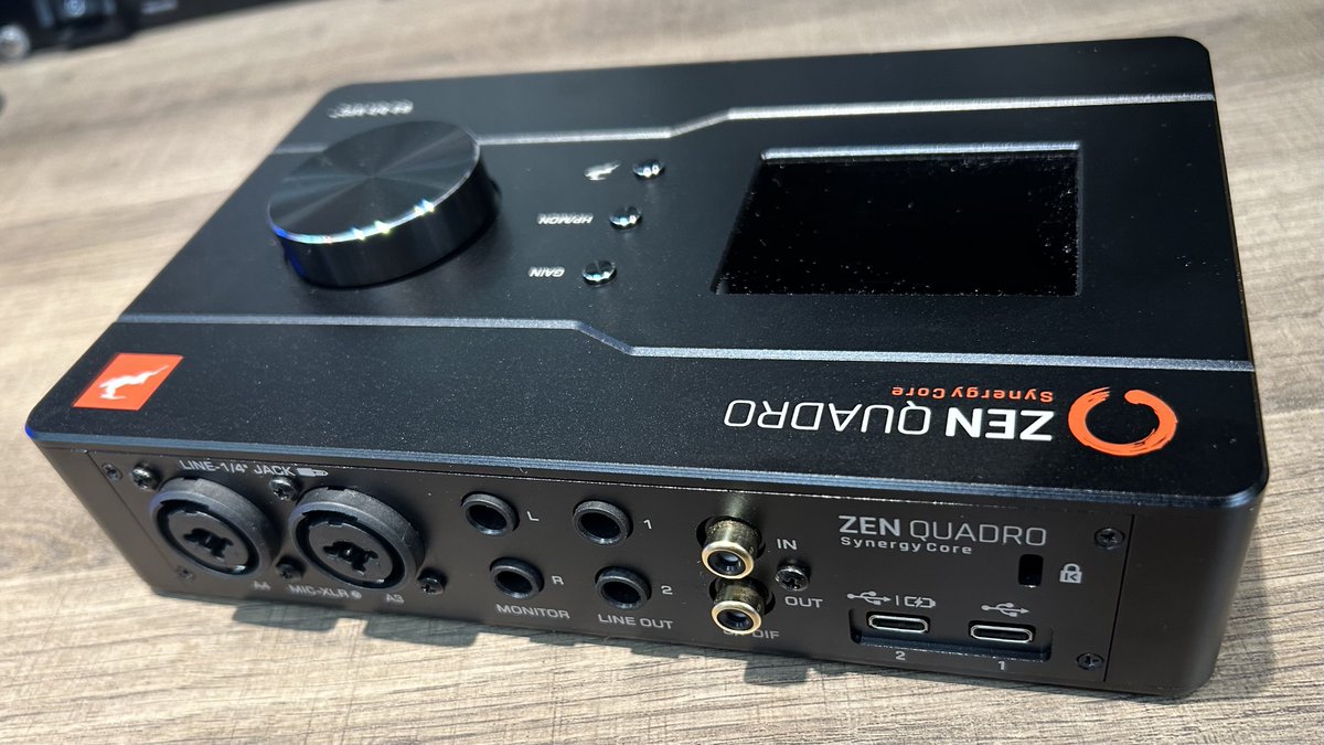 PowerRec's tweet photo. 🥳先行展示START🥳
#AntelopeAudio 新製品 #ZenQuadro の先行展示が始まりました!🙌
発売前に実際に見て👀触って🤝聴いてみましょう🎵
Zen QやZen Goとの聞き比べも👌
圧倒的なスペックを誇る、ホームスタジオの新定番がココにある!
もちろんご予約も受け付け中!💁♀️
https://t.co/mfIxxuRA7G https://t.co/zTDx7g0ooM