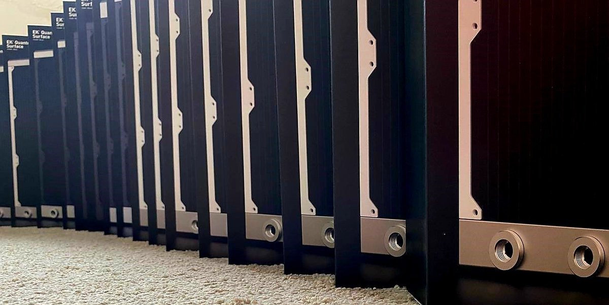 Saigon_Lab's tweet image. Lâu lâu xếp hình mà xếp đến đây cái đuối ngang, hết sức xếp tiếp 😓

#Pc_Watercooling #Custom #Ek #Radiator #Rgb #Gaming #Pc #SaiGonLab