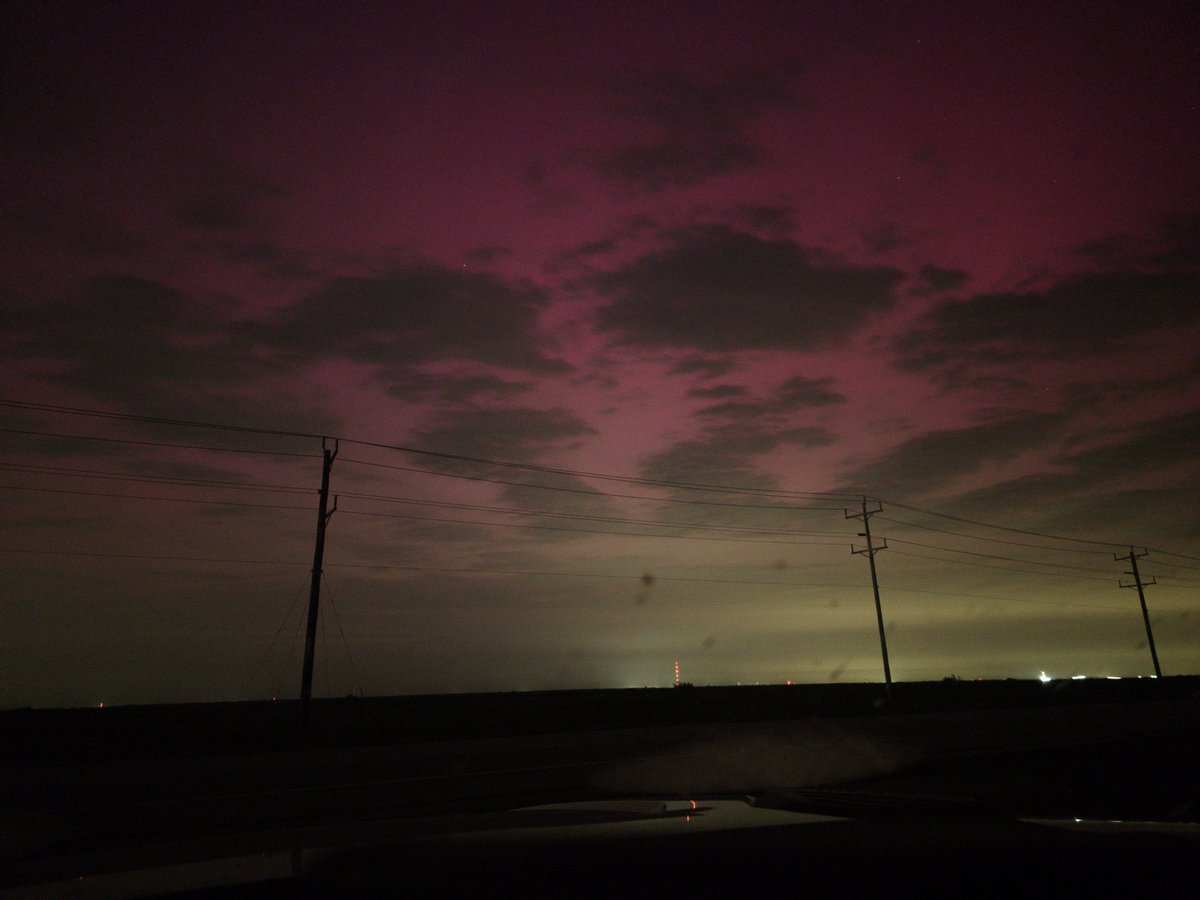 Bolivar Peninsula near Galveston, Texas
(15s exposure on Samsung S23U)
#Auroraborealis #aurora #NorthernLights 
@NWSHouston @TxStormChasers