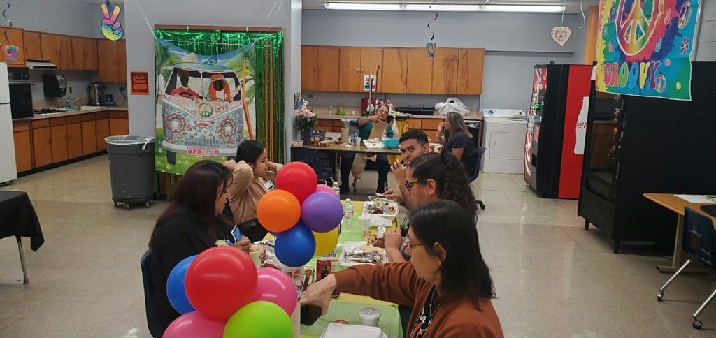 #TeacherAppreciationWeek2024 Our @MartinMS_CCTX staff was treated to some delicious chicken plates from Pollo Gavilan. Huge shout out to @rbfcu for sponsoring lunch today. Thanks to @rbfcu, Business Development Officer Dora Carden, for supporting our campus. @JoVasquez1884