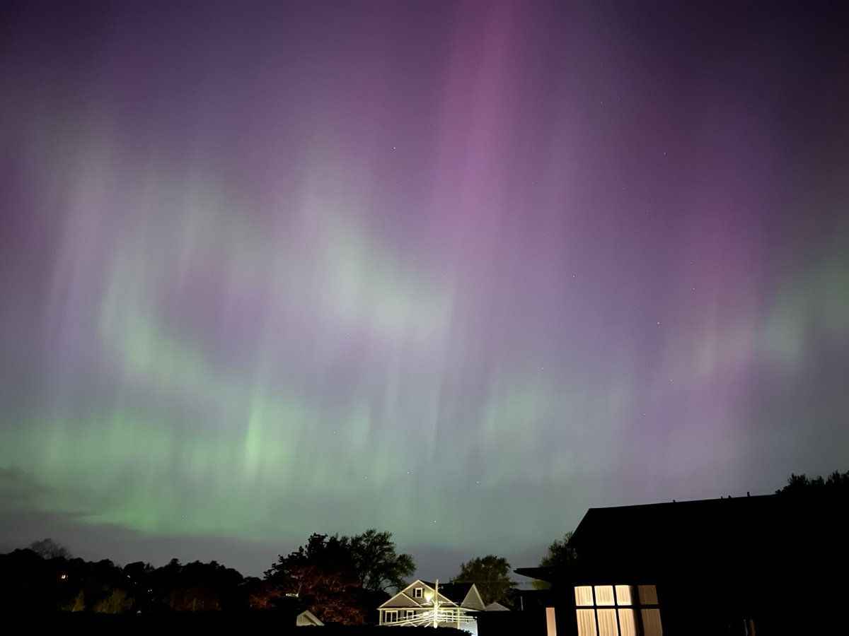 ChrisJones13's tweet image. From my backyard in Waltham @ericfisher @CityofWaltham