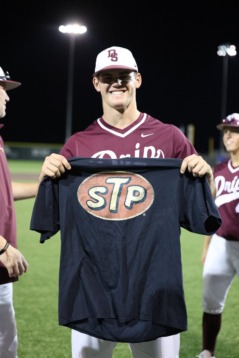 DRIPPING SPRINGS TIGERS TAKE GAME 2 AGAINST NB UNICORNS. @cooper_rummel PITCHES A COMPLETE GAME AND THE TIGERS GET THE DUB 4-0 @CoachGZimmerman @dstigerbaseball @krisrumtx @var_austin