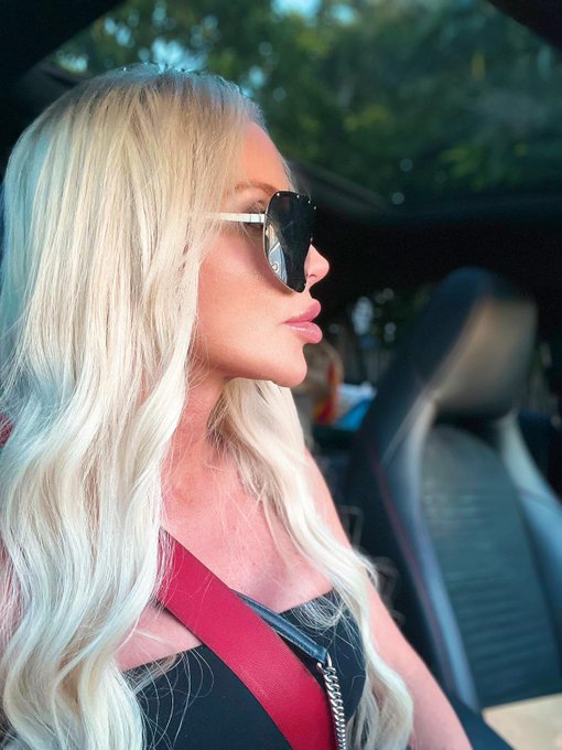 Welp!! Can anyone help me get my instagram profile back ? For some reason they have blocked me 😔😔😔 https://t<a href="/tag/mvsales"class="tags"><span>#mvsales</span></a>