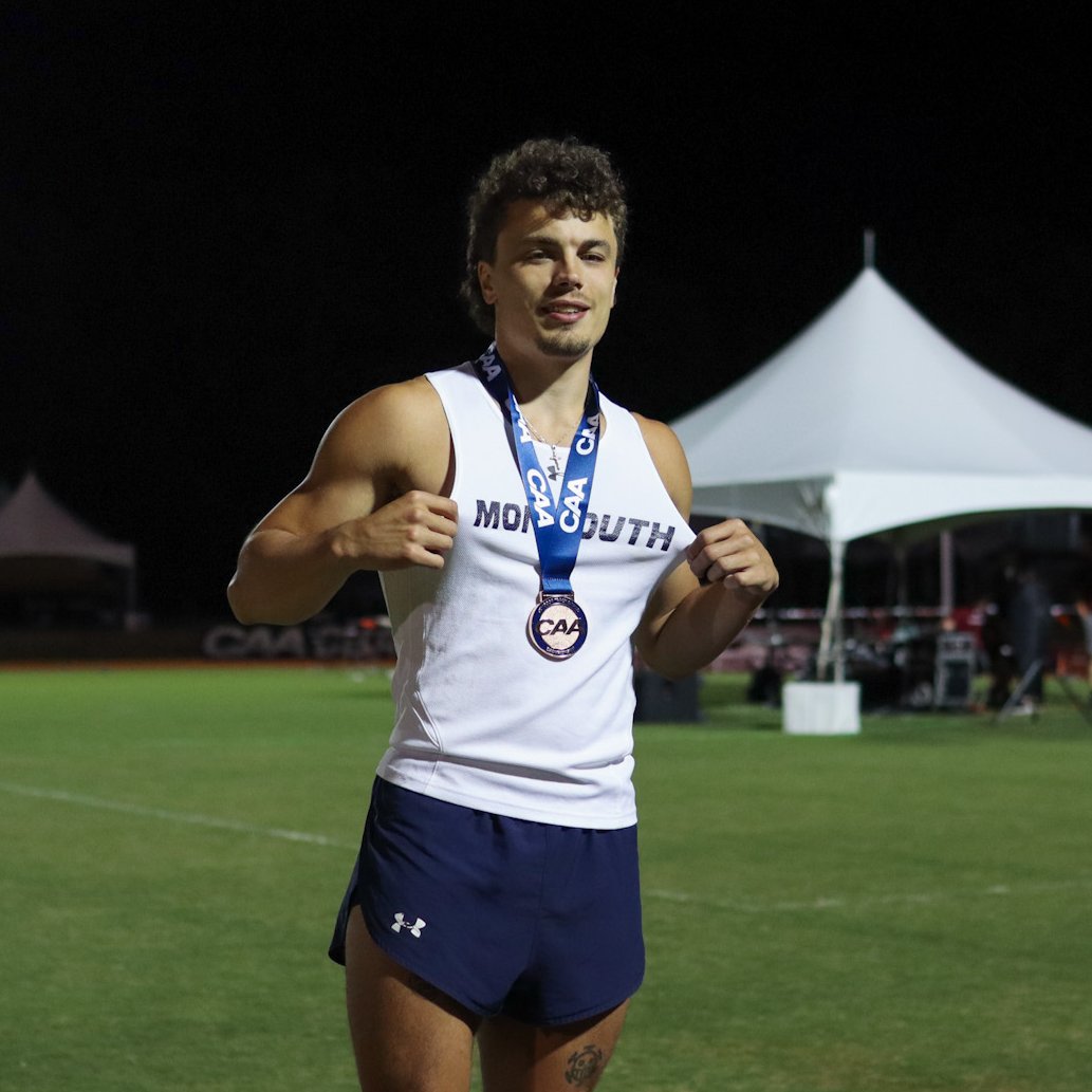 Late night HARDWARE 🥇🥉 Jan Volkmar brings home the first gold for @MUHawksXCTF this weekend, while Connor Bennett secures bronze in the men’s pole vault! #FlyHawks || #CAAChamps