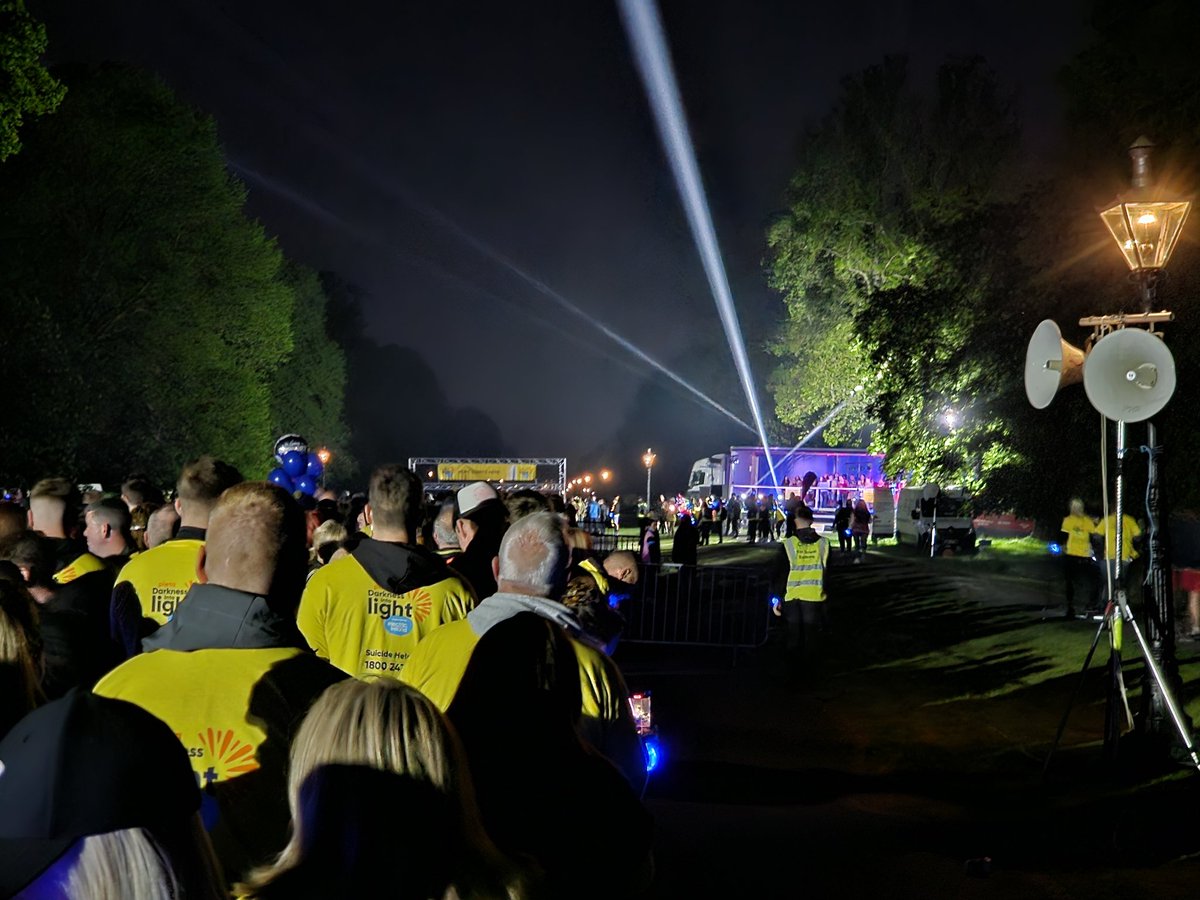 Ready to go with hope and love in our hearts here at the Phoenix Park 💛 #DarknessIntoLight