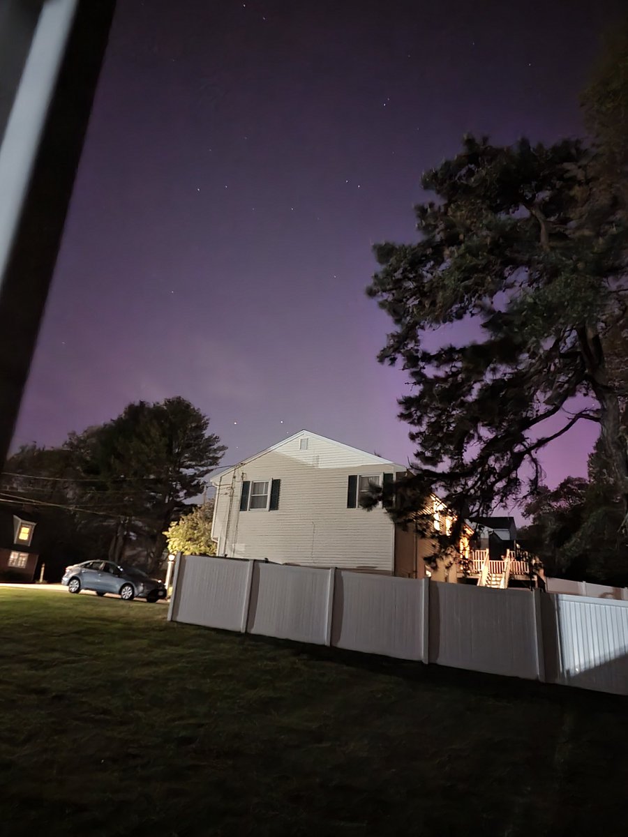 TrishAClemmer's tweet photo. @DebCote5 Go outside, and wait for your eyes to adjust. Then take pics with your phone on night mode. It is there! https://t.co/3YwsUbuLRE