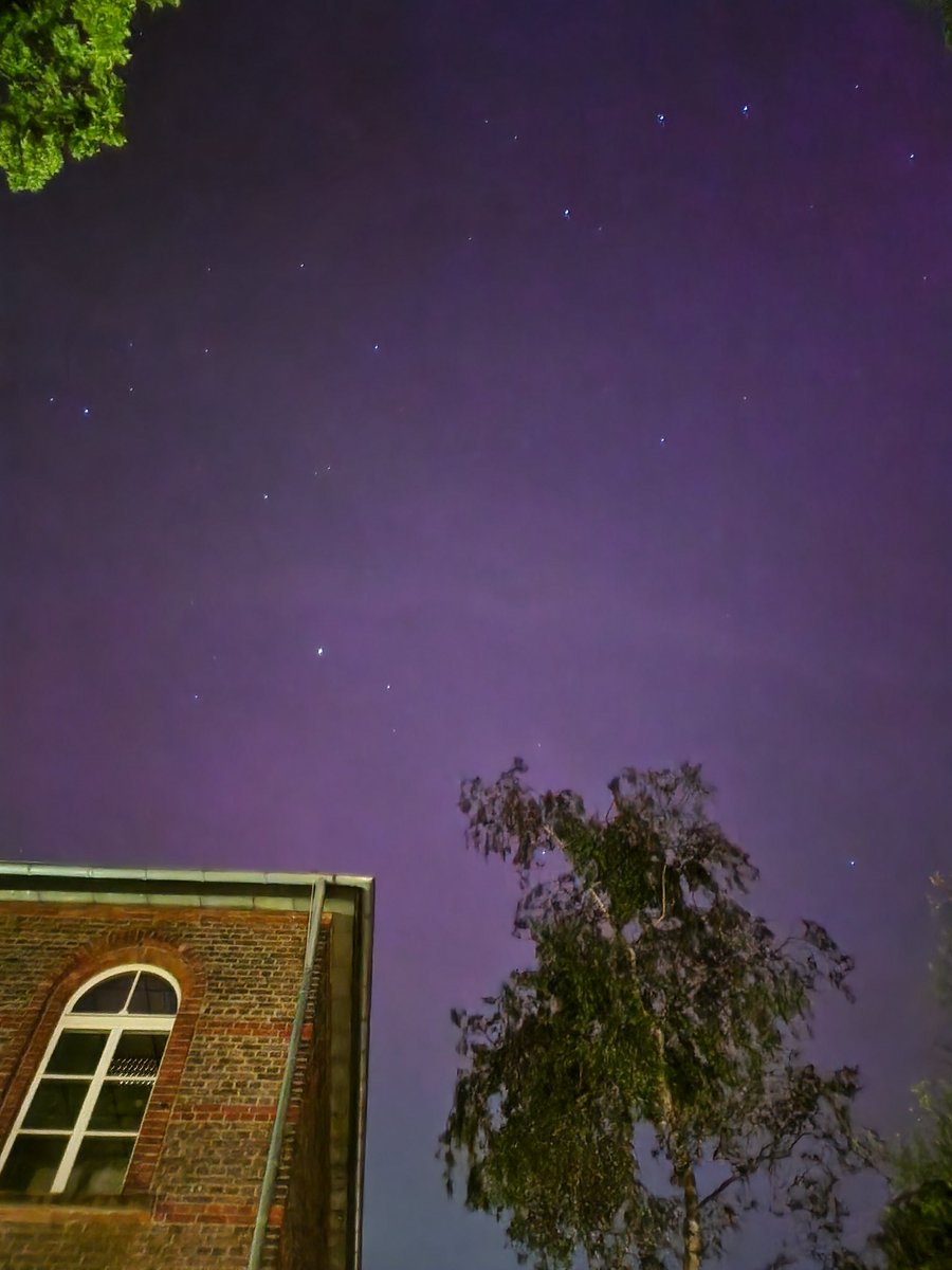 The wonderful purple nightsky