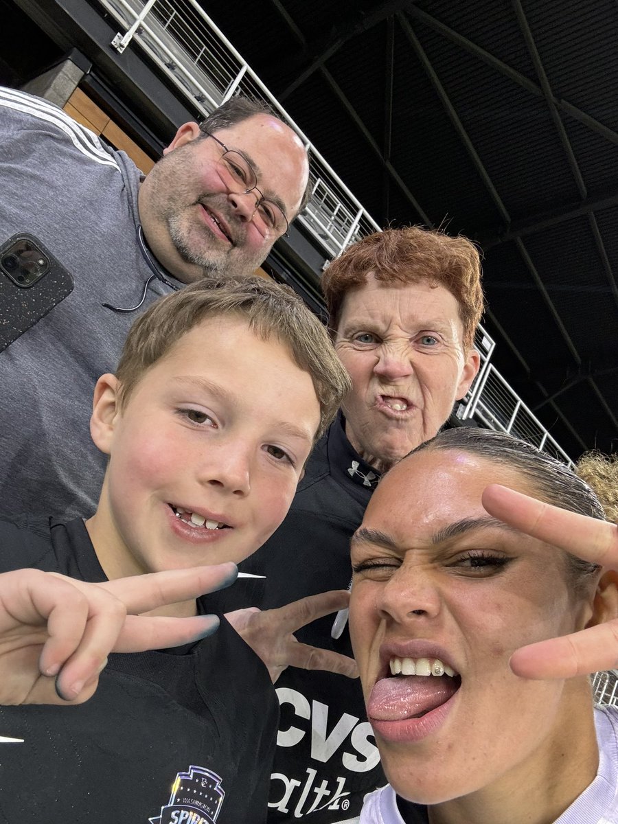 Denise Whelpley (@whelpley_denise) on Twitter photo <a href="/trinity_rodman/">Trinity Rodman</a> A big thank you to Trinity for taking the time with Landyn, it meant the world to him! <a href="/trinity_rodman/">Trinity Rodman</a> A big thank you to Trinity for taking the time with Landyn, it meant the world to him!