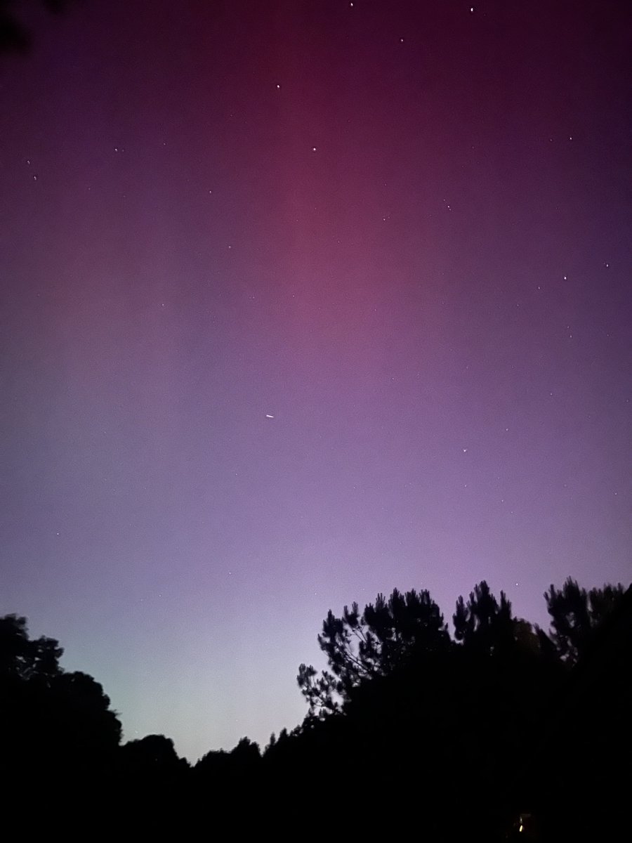 baseballjedi10's tweet photo. Take your phone outside and take some pictures in night mode. Pretty amazing! https://t.co/sYdchy72jN