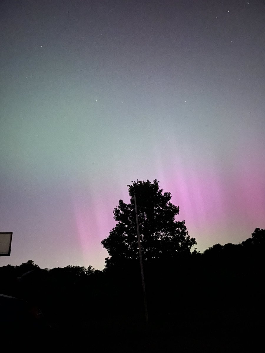 laurabelle65's tweet photo. @NashSevereWx Lebanon! Thank you for the heads up! https://t.co/u9Nwc98wbH