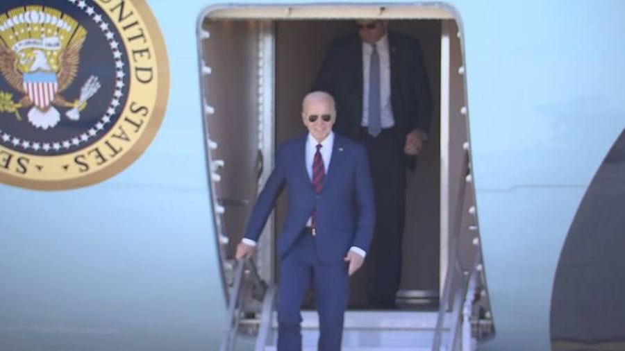Welcome to Seattle President Biden! The sun came out today to greet you, too. Biden beat Trump by 19% in 2020 in WA state. Let’s do it again in November #VoteBiden2024 #DemVoice1 #DemsUnited