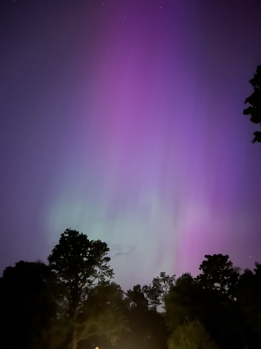 Another fabulous celestial event. Lakers and Raiders hope you are enjoying the Northern Lights show. #Auroraborealis #Awesome @LakeCampus @wrightstate