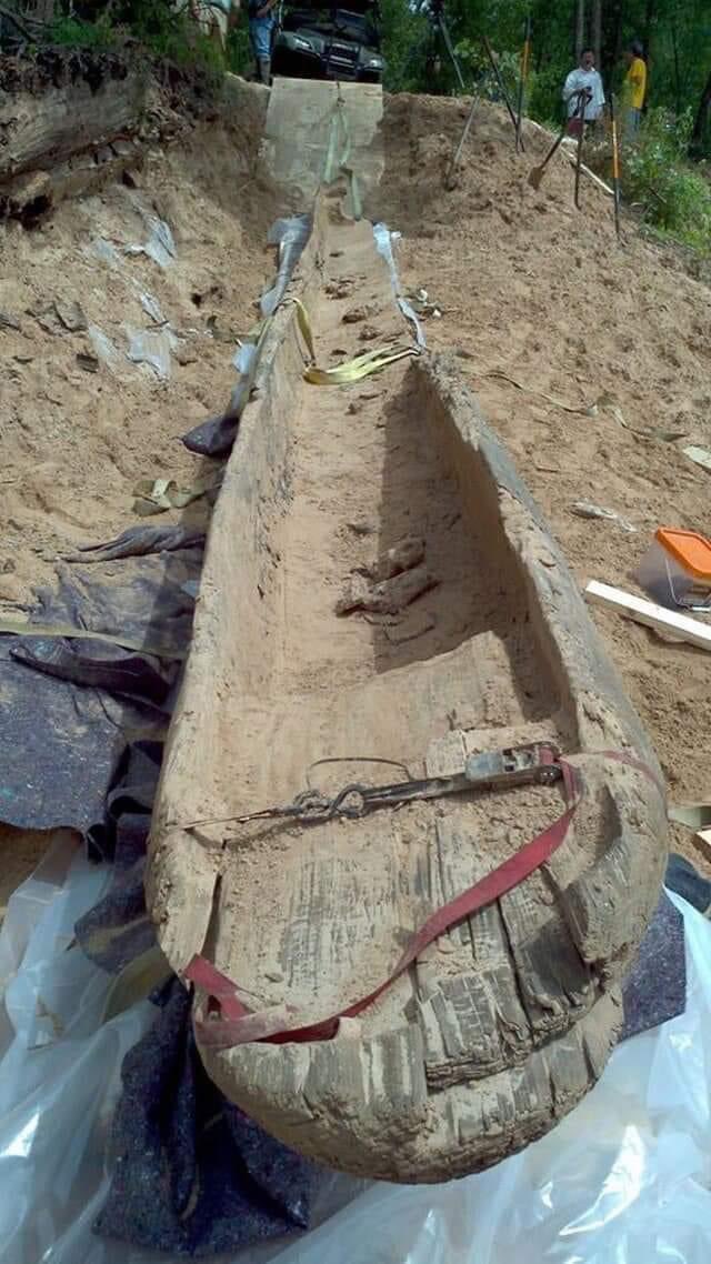 This dugout canoe was found on the banks of the Red River! It dates to the 14th Century! At 34 feet in length, it is the largest Native American canoe ever discovered in Louisiana! Larto Lake is connected to the Red River through Big Larto Bayou.