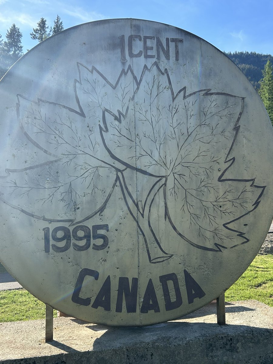 SgtCampbellVPD's tweet photo. Day 5 - Cross Canada: Christina Lake to Salmo. Great welcome by Castlegar RCMP & Fire π
Only 2.5 litres of water an hr in this heat..
@CastlegarRCMP
@CopsForCancer
@VPD
@cancersociety
@grcrcmppolice
@VancouverPD
@copsforcancercanada
@bikingacrosscanada
#campgoodtimes https://t.co/NhL6nTuoac
