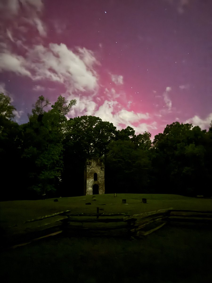 EdRT's tweet image. @chswx thought you’d enjoy. Went outside the gate to Colonial Dorchester near Summerville for some dark. Wound up with these!