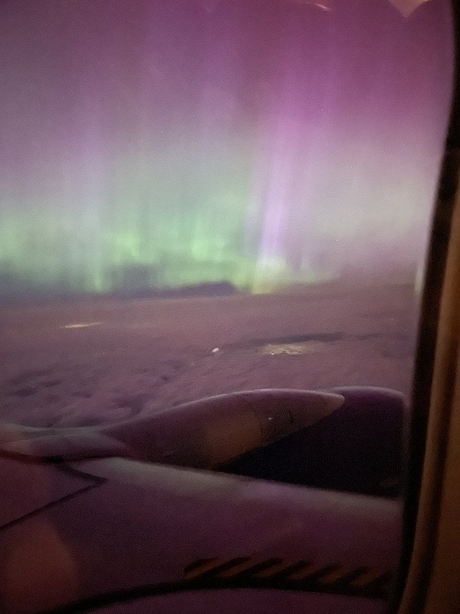 One of the coolest things I’ve ever experienced on a plane. We could see the northern lights out our window! @SouthwestAir