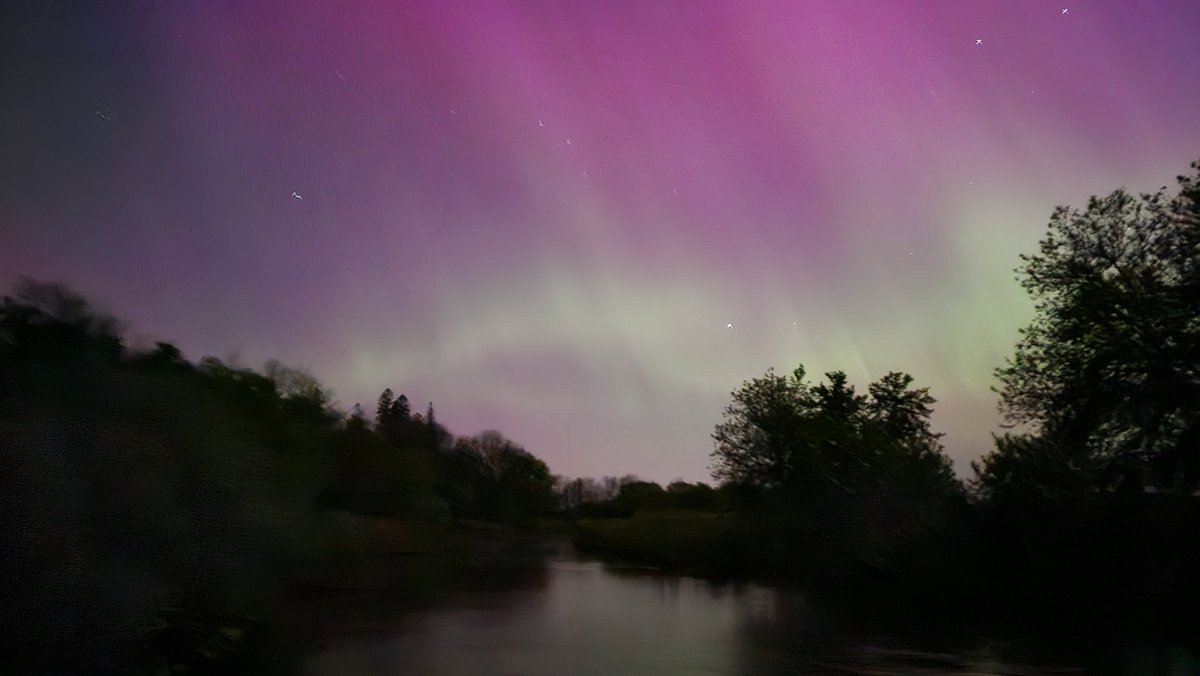 A rare and incredible sight! #NorthernLights #WilmotTownship #NewHamburg