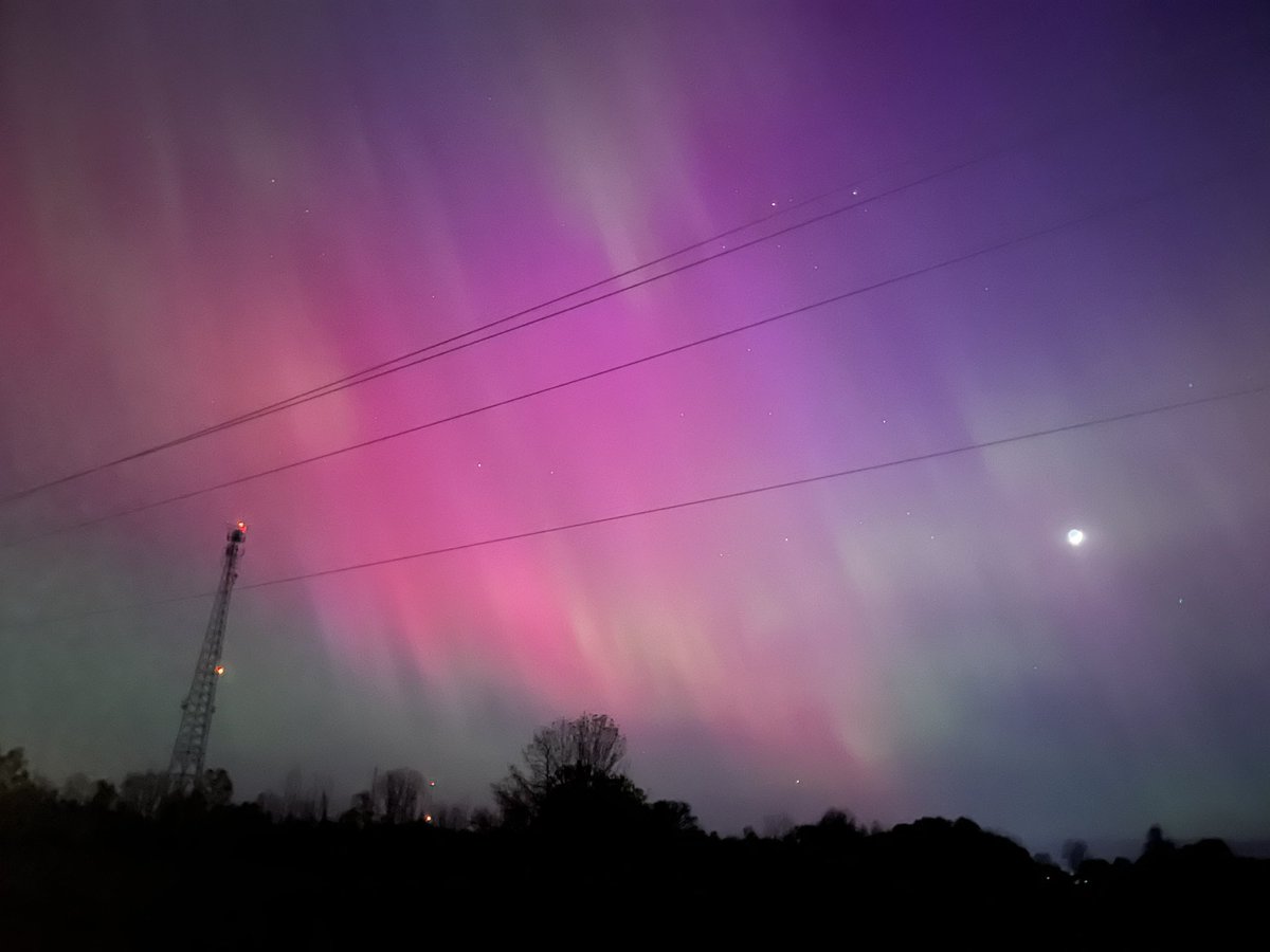 CharlyGullons's tweet photo. @IWeatherON Grand Bend, ON 💫 https://t.co/HD7zNDUSPN