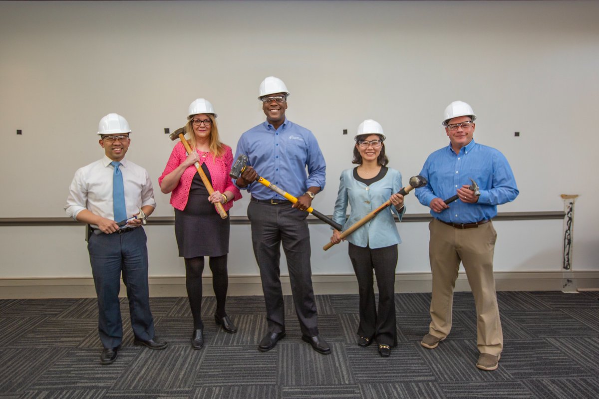 Joined @HoCoGovExec yesterday for wall-breaking ceremony at the old Howard County Courthouse so that renovations can begin on turning it into a new Center for Arts, Culture, and History to house the @hocoarts, AAPI Cultural Center, and Roving Radish!