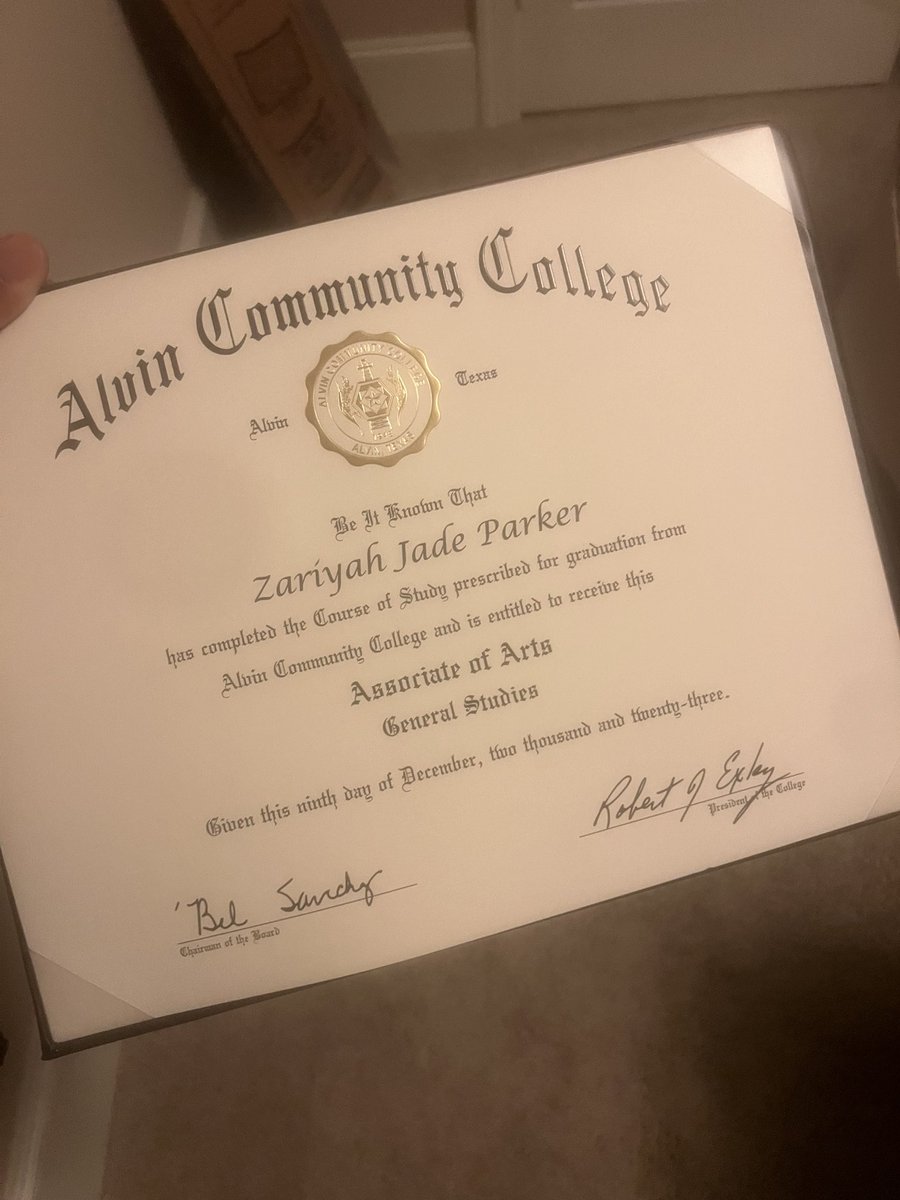 zeeskiii ✪︎︎ tweet media