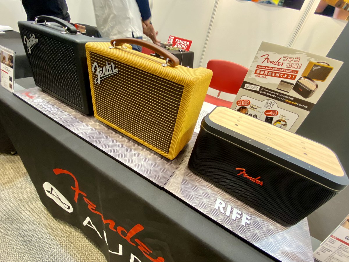 ex_Chiikun's tweet photo. フェンダーのアンプとしても使えるブールトゥーススピーカーかわいすぎてほしい
#fenderaudio https://t.co/puU1OdOwMK