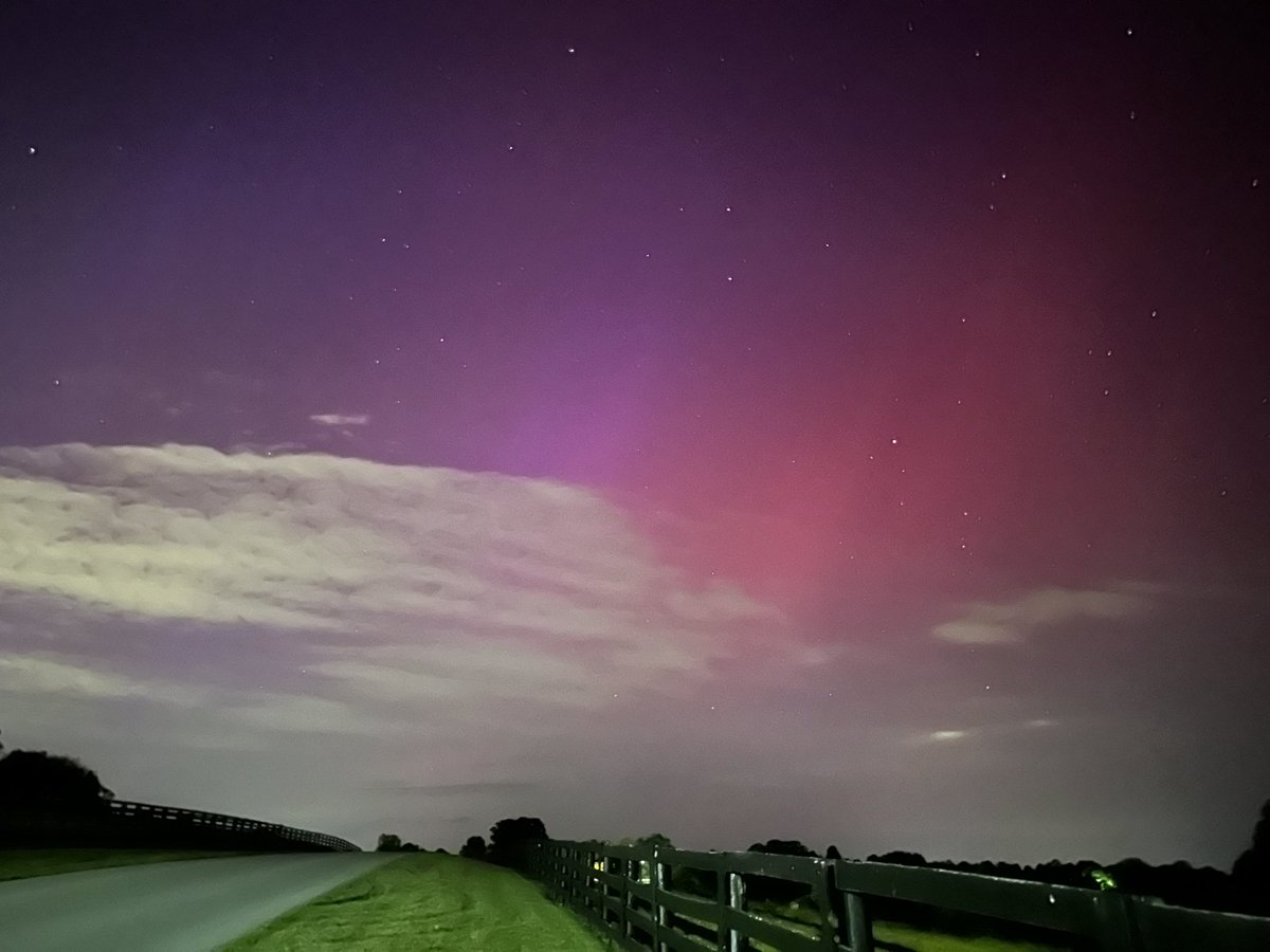 Northern Lights in the Bluegrass 💜
