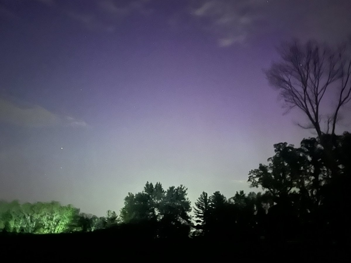 We could see a tiny bit of purple and green with my phone camera, but not with our eyes. #NorthLiberty #IA #IAwx #Auroraborealis