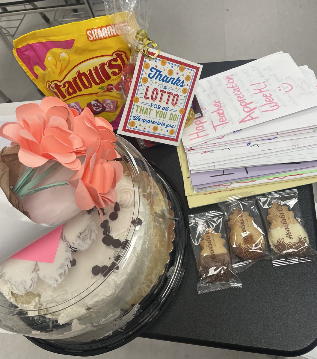 Blessed with so many wonderful students and an amazing leadership team @Eastlake_Middle. Loved our spa day compliments of @Eastlake_HS Cosmetology! This really was a special teacher appreciation week with my new community. 💕 #GreatnessOnTheHorizon #FearTheFalcon