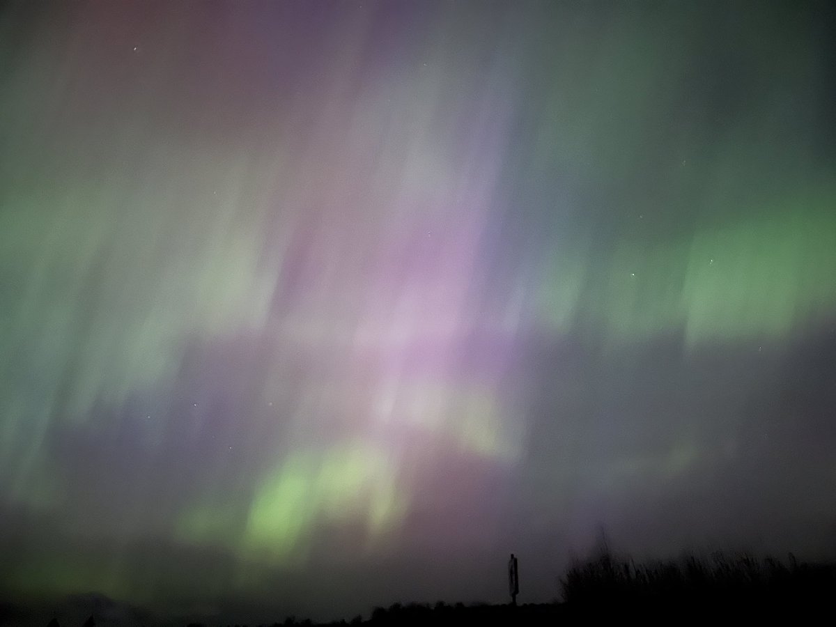 enmand's tweet photo. The Northern Lights on display in Pictou County tonight! https://t.co/atri7t6d8P