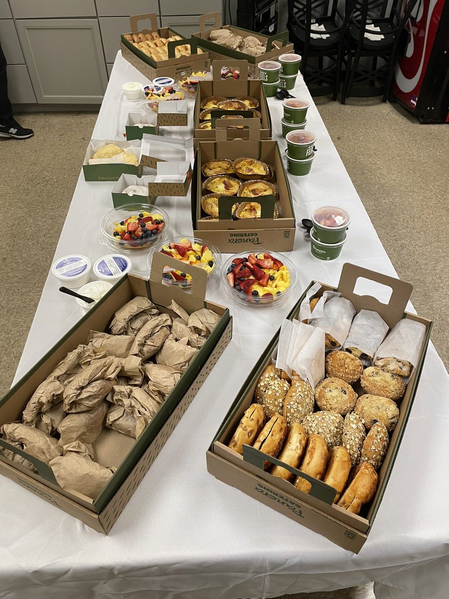 Thank you, Dr. Booker and Equitable Solutions for helping celebrate our teachers and staff this week with a delicious breakfast from Panera! @BaltCoPS @OwingsMillsES @MillsThird @PrescottOMES @ksmithomes @mrs_snodderly #ThankATeacher