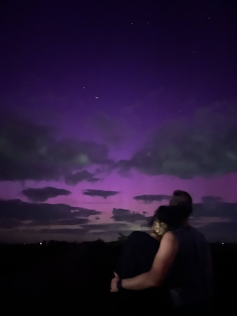 Seeing the aurora borealis for the first time in our lives ✅
