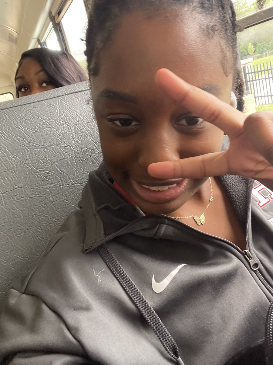 HFGirlsTrack's tweet photo. Happy birthday n congrats to our state qualifier in the discus @_miicjackson 🔥🔥💯💯💯💯🚨🚨🚨🚨 https://t.co/K0nlM80ERO