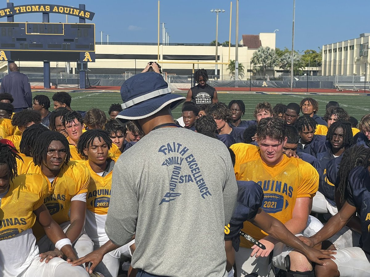 🔹🔸 Prehab prevents rehab and best prepares you to perform when the opportunity presents itself. 🔸🔹 #Brotherly_Love #RuleTheWorld #YouGoWeGo @CoachHarriott